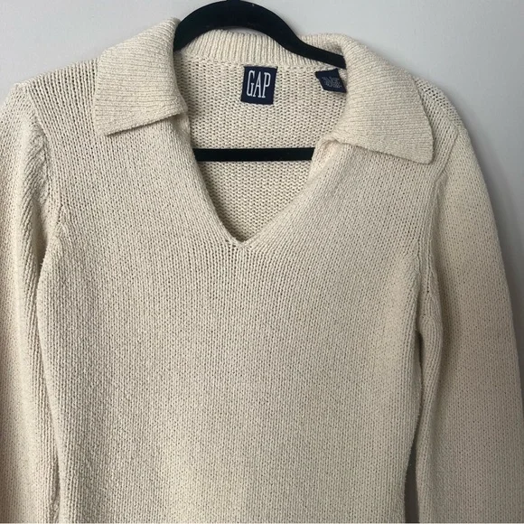 Vintage GAP V-Neck Collared Cream Sweater - Picture 9 of 10